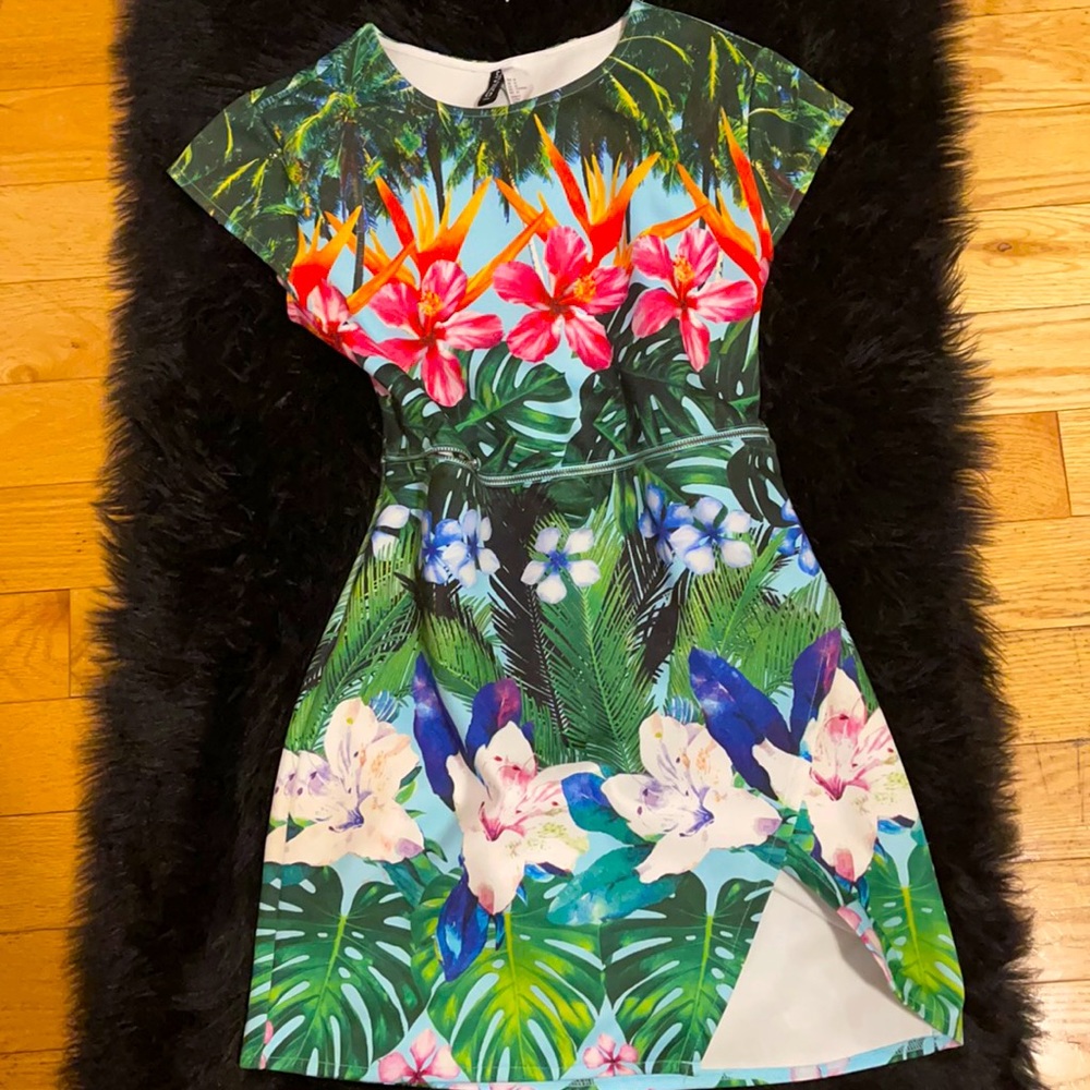 Floral Dress with MidDrift Zipper Detail